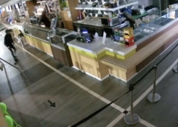 Furto con spaccata al bar tabacchi di via Colombo a Ispica: rubati soldi e gratta e vinci