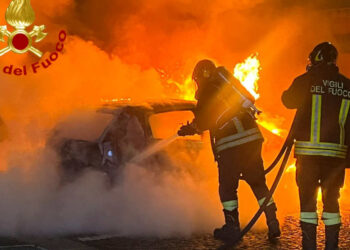 Auto date alle fiamme a Pozzallo: comitato per l’ordine e la sicurezza pubblica a Ragusa