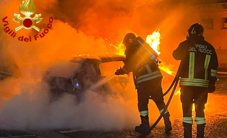 Auto date alle fiamme a Pozzallo: comitato per l’ordine e la sicurezza pubblica a Ragusa