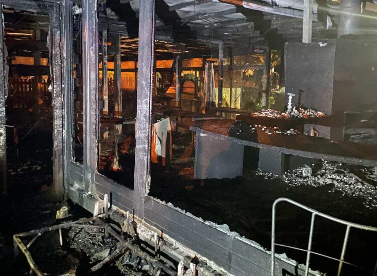 Incendio al Bon di Ragusa: 14 persone in ospedale