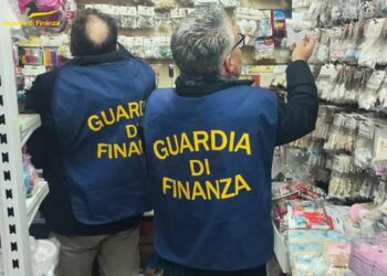 Catania: sequestrati oltre 90.000 prodotti non sicuri