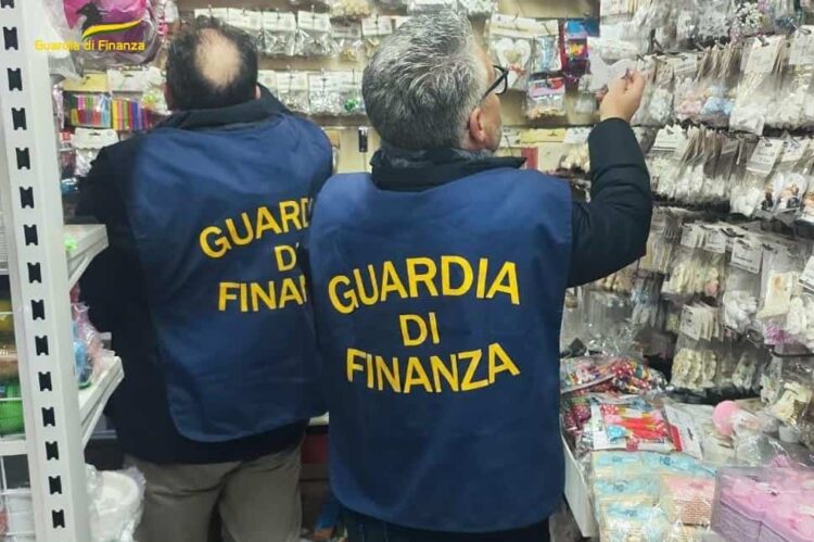 Catania: sequestrati oltre 90.000 prodotti non sicuri