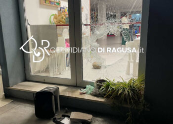 Furto con spaccata in una ludoteca a Modica