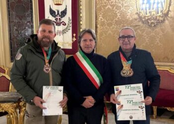 Noto celebra i suoi campioni: titoli mondiali al Campionato del Mondo di Ornitologia 2025 in Portogallo