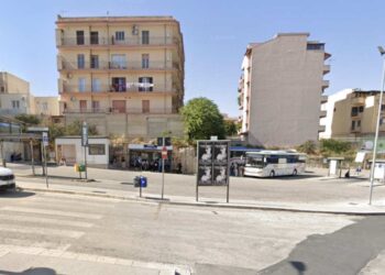 Ragusa, 52enne aggredito in via Zama: denunciato minorenne