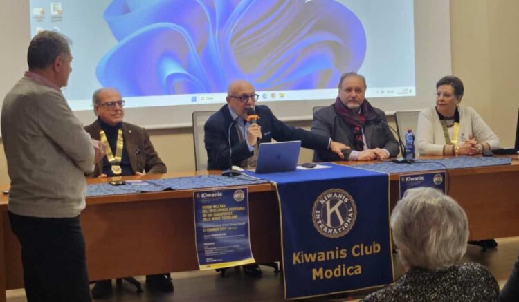 Francesco Pira apre agli studenti dei Principi Grimaldi il nuovo mondo