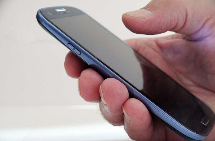 Tim down a Scicli, nessun segnale di rete