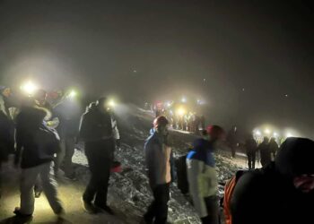 Etna in eruzione: scatta il folle turismo del brivido