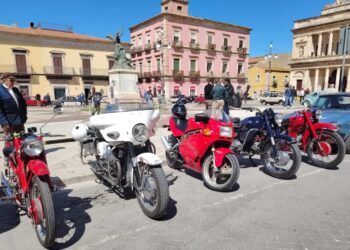 Auto e moto storiche a Vittoria