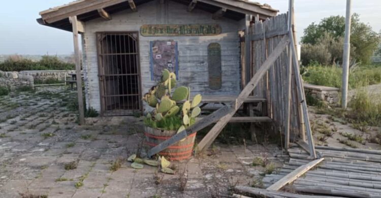 Cava d’Ispica, il Giardino di Baravitalla devastato dai vandali