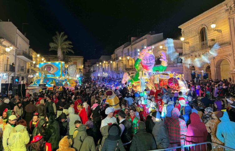 Carnevale di Chiaramonte Gulfi: oggi la sagra della salsiccia