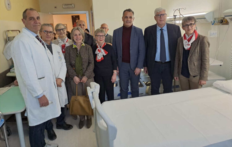 Asp Ragusa, AIL Ragusa dona due letti di degenza elettrici al reparto di Ematologia