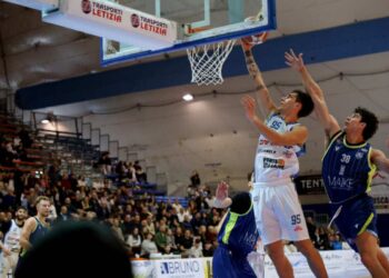 Ragusa parte forte, ma l’Orlandina non si fa intimidire e s’impone 87-76 