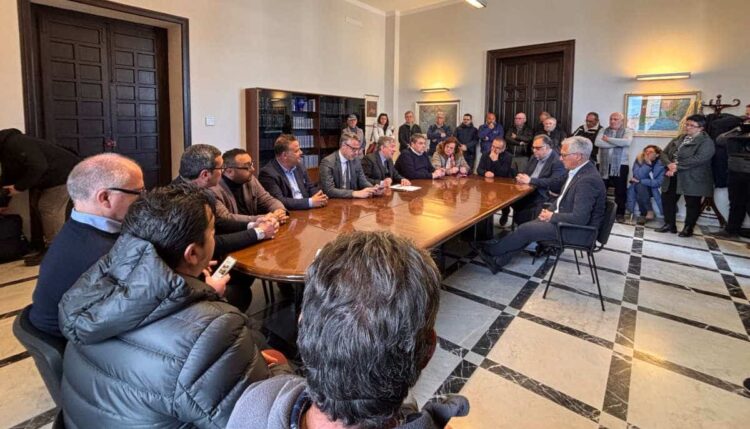 Momento storico a Ispica con la consegna dei lavori della zona artigianale