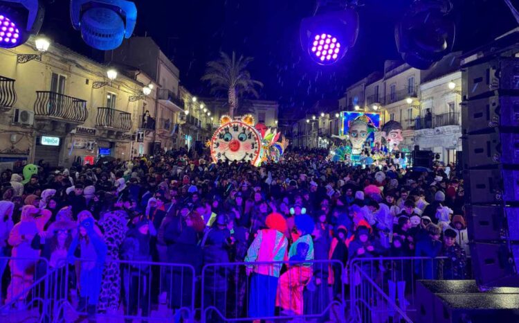 Carnevale di Chiaramonte Gulfi è ufficialmente rinato, in migliaia in tre giorni