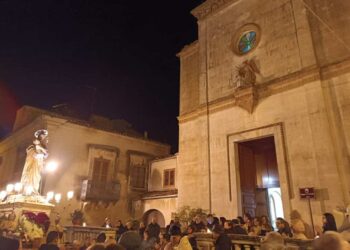 San Giuseppe a Ragusa, la processione in centro storico