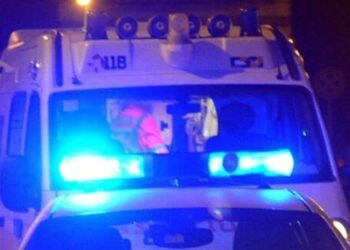 Brutto incidente sulla strada per Marina di Ragusa, scontro tra due auto: 2 feriti