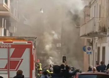 Auto in fiamme oggi a Ragusa