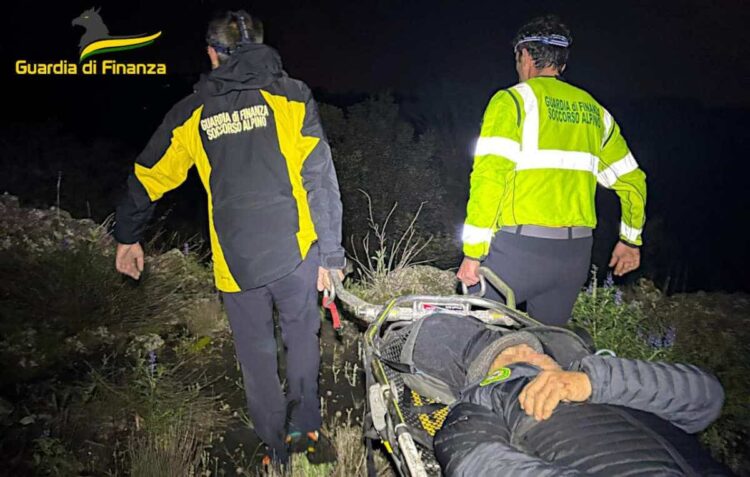 Catania: soccorso escursionista smarrito a Belpasso