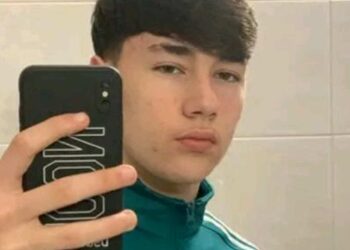 Incidente in scooter, muore 16enne