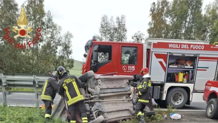 Incidente, violento tamponamento sull'autostrada Palermo-Catania: morta una donna