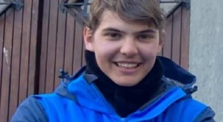“Stai tranquilla, sono caduto dagli sci”: l’ultima chiamata alla mamma di Marco, morto a 18 anni