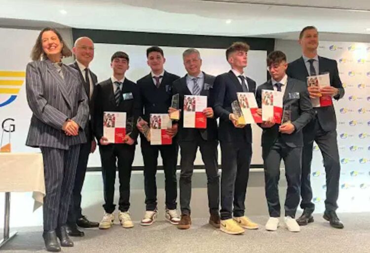 Da Scicli a Bruxelles, primo posto per 4 studenti esperti in Borsa