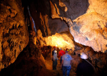 25 aprile Cefalù, escursione alla Grotta Grande