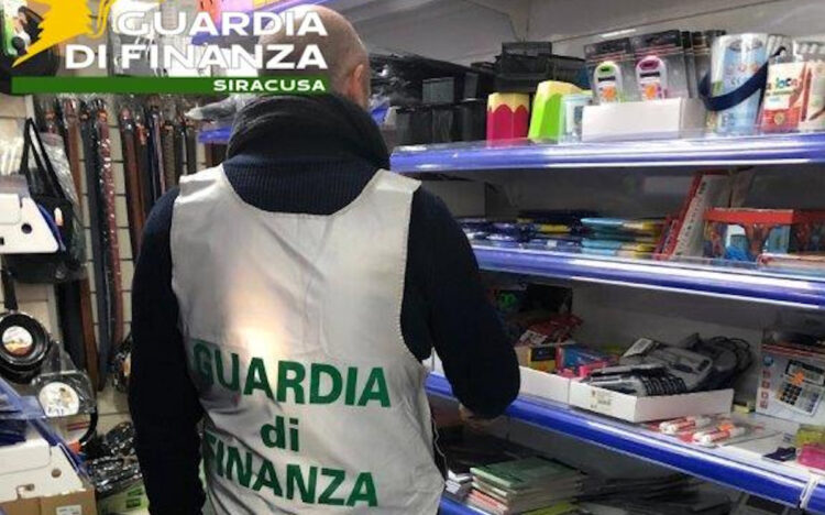 Siracusa: contraffazione, sequestrati oltre 277.000 prodotti illegali