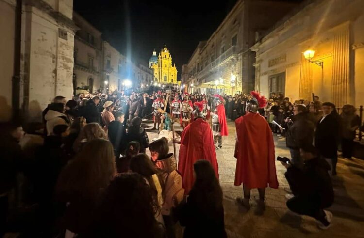 Settimana Santa a Ragusa: la Via Crucis a Ibla