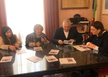 Modica, un libretto contro le truffe agli anziani