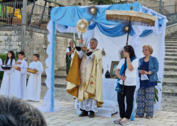 Ragusa e gli altarini di maggio dedicati alla Madonna