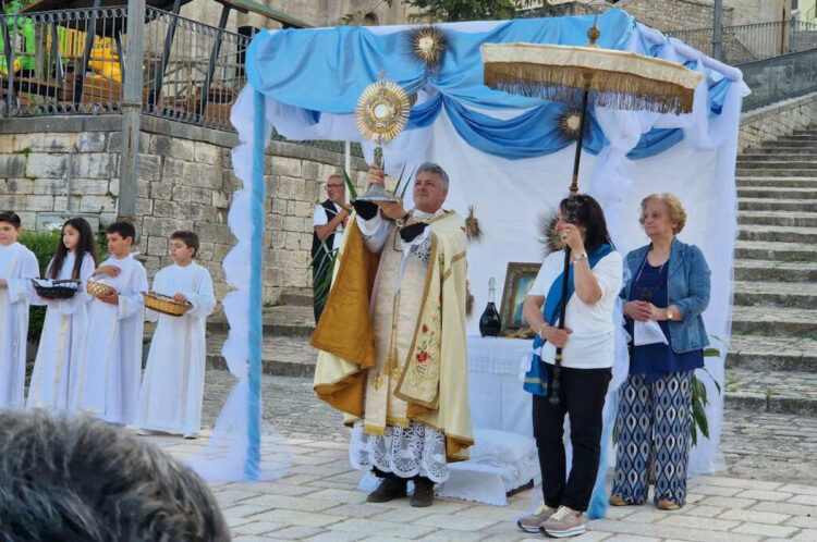 Ragusa e gli altarini di maggio dedicati alla Madonna