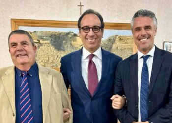 Tribunale di Ragusa e Porto di Pozzallo, Sallemi (FDI): L'assessore regionale Aricò in visita nel Ragusano