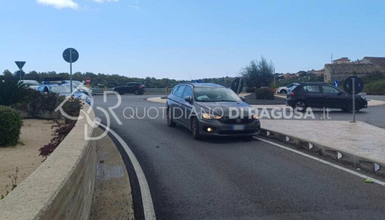 Incidente oggi alla rotatoria Caitina di Modica