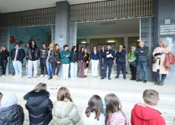 Modica, inaugurato un murales della pace