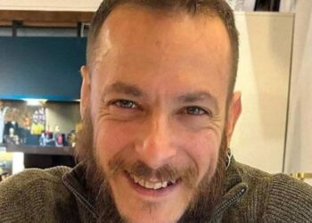 Tragedia sul lavoro, Pietro Zito di 35 anni muore schiacciato da una porta blindata