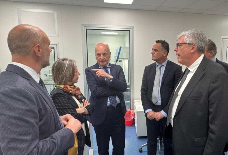 Visita del Dirigente generale della Pianificazione strategica, Salvatore Iacolino, negli ospedali di Ragusa