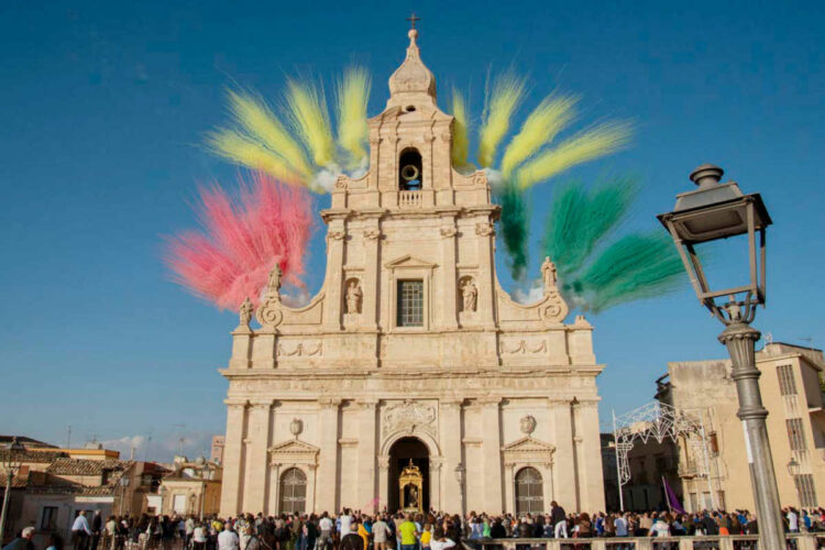 Maria Santissima Addolorata, domani è il giorno della festa esterna