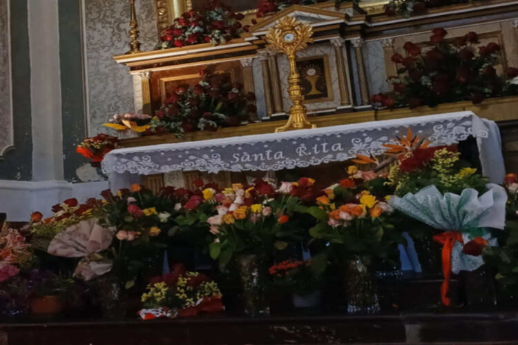 Ragusa, ieri sera la benedizione delle rose