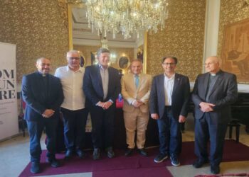 Giarre, presentato il libro Comunicare: 20 giornalisti in dialogo con Papa Francesco