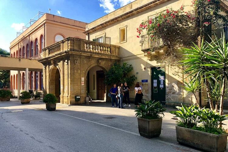 Restare umani nell'era del digitale è possibile?