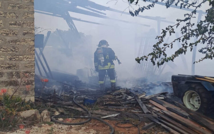 Incendi oggi nel Ragusano: fuoco fra Vittoria, Scoglitti, Comiso e Acate