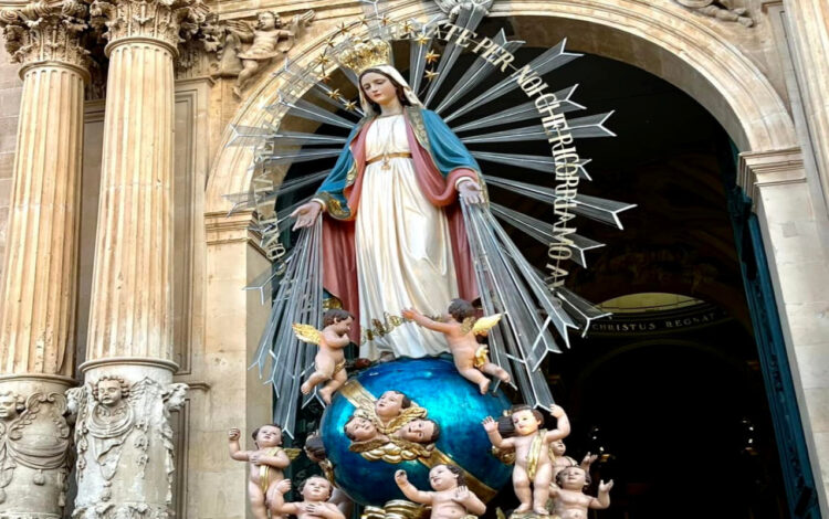 Ragusa: corteo artistico del simulacro