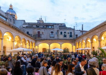 Innesto – Intrecci Urbani, Comiso rifiorisce nel segno del verde: straordinaria partecipazione