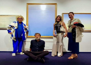 Scicli, Alda Fendi con le figlie Alessia e Giovanna in visita alla mostra Piero Guccione