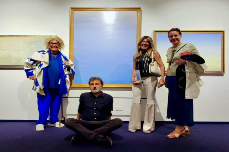 Scicli, Alda Fendi con le figlie Alessia e Giovanna in visita alla mostra Piero Guccione