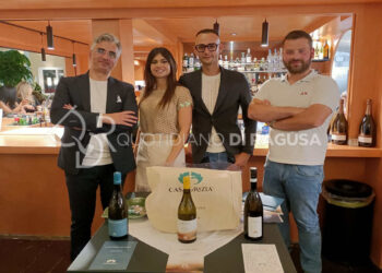 Sapori di Sicilia e profumo di mare: "Gli Approdi" di Casa Grazia incanta Marina di Ragusa