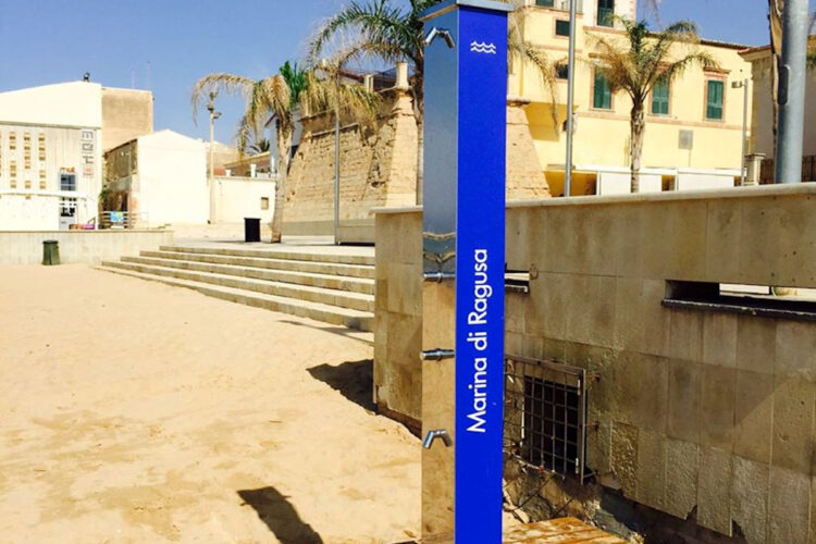 Ragusa, avviso per distribuzione di braccialetti e tessere per docce