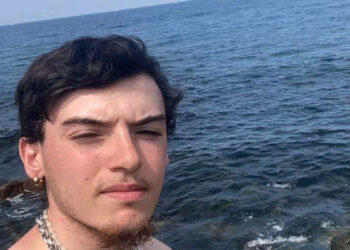 Catania piange Simone Currò, morto a 19 anni annegato per recuperare un pallone